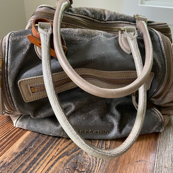 Liebskind purse in grey and beige. Roomy with many pockets. - Picture 6 of 7